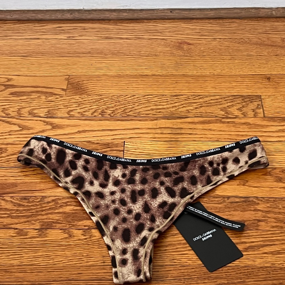 Dolce & Gabbana Leopard Print Bikini Bottom